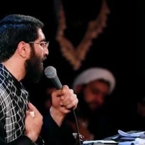 دانلود مداحی رضا نریمانی رو سر خونم پرچم حسینه