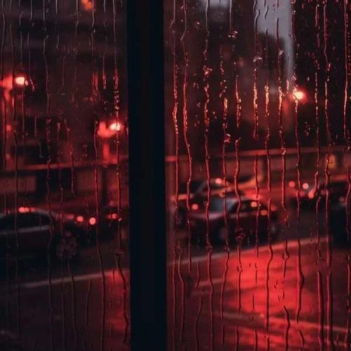 دانلود آهنگ میترسم از روزای بارونی با صدای زن