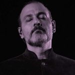 دانلود آهنگ من اون شهر دورم که دریا نداره