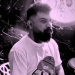 دانلود اهنگ کی میدانه دلم آشوبه به همه میگم حالم خوبه