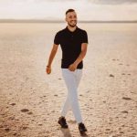 دانلود آهنگ اونور بایراکتار بیر گوزل گونول وردیم