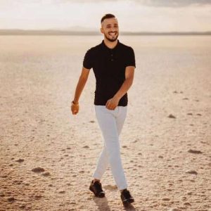 دانلود آهنگ اونور بایراکتار بیر گوزل گونول وردیم