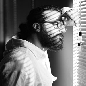 دانلود آهنگ مهدی دارابی گل پر پر